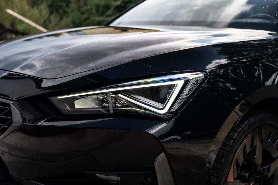 CUPRA Leon Sportstourer 1.4 e-Hybrid VZ Performance | Pano | Memory | Leder
