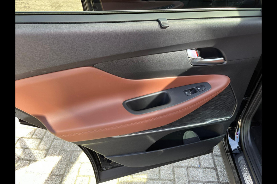 Hyundai Santa Fe 1.6 T-GDI PHEV Premium Sky 4WD LEER ! plug in pano