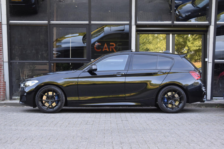 BMW 1-serie M140i High Executive Pano Camera Lane HK Leder NAP