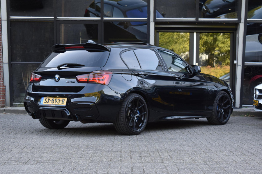 BMW 1-serie M140i High Executive Pano Camera Lane HK Leder NAP