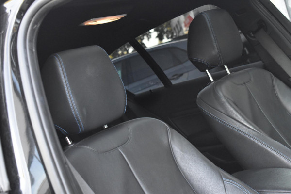 BMW 1-serie M140i High Executive Pano Camera Lane HK Leder NAP
