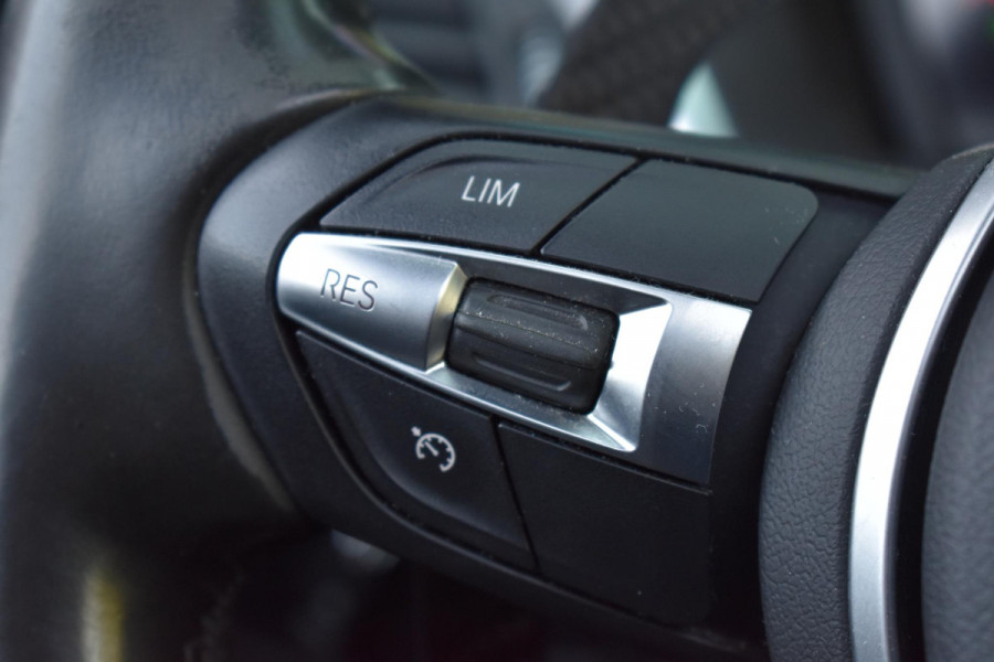 BMW 1-serie M140i High Executive Pano Camera Lane HK Leder NAP