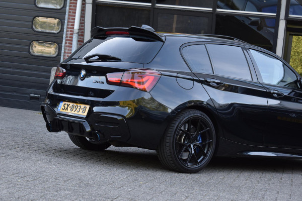 BMW 1-serie M140i High Executive Pano Camera Lane HK Leder NAP