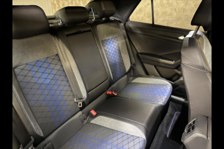 Volkswagen T-Roc 2.0 TSI 4Motion R | pano | keyless | Camera | CarPlay | ACC | stoel-/stuurverwarming Volkswagen T-Roc 2.0 TSI 4Motion R | pano | keyless | Camera | CarPlay | ACC | stoel-/stuurverwarming