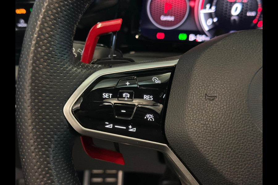 Volkswagen Golf 2.0 TSI GTI|PANO|FULL OPTION!!