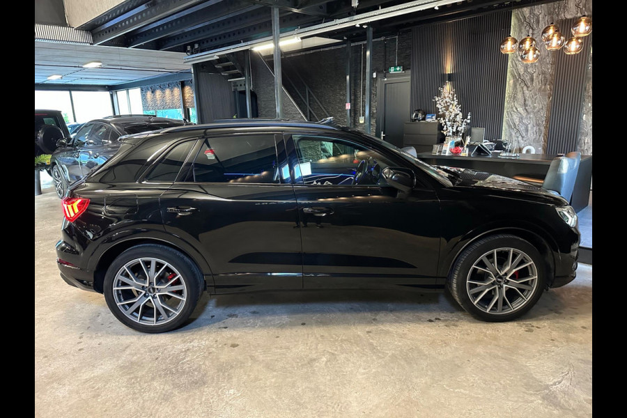 Audi Q3 35 TFSI|S-Line|PANO|BOMVOL!