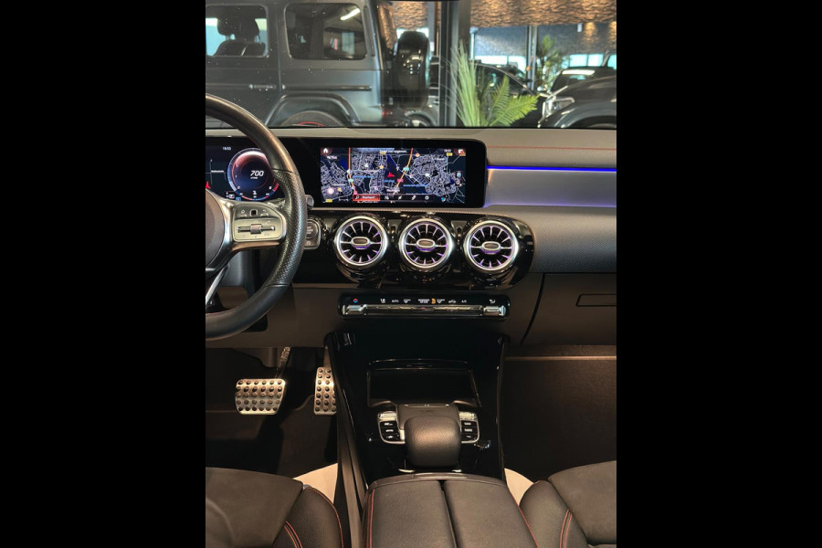 Mercedes-Benz CLA-Klasse 220 4MATIC AMG|PANO|45 AMG PACK|BOMVOL
