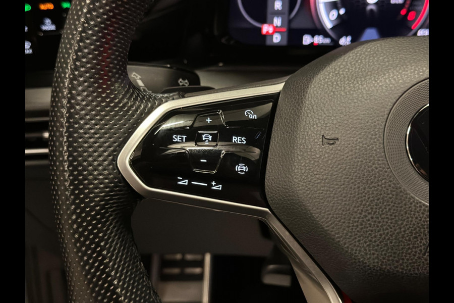 Volkswagen Golf 2.0 TSI GTI|PANO|NARDO|BOMVOL