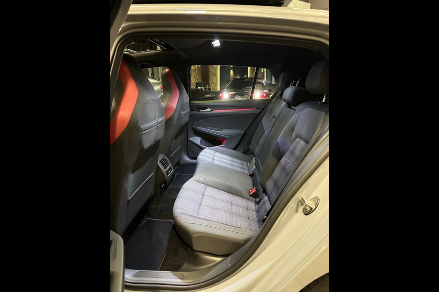 Volkswagen Golf 2.0 TSI GTI|PANO|NARDO|BOMVOL