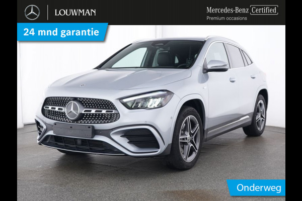 Mercedes-Benz GLA 250 e AMG Plug-In Hybride AMG Line | Head-up-Display | Distronic | 11Kw Laden | Stuur en Stoelverwarming | Sfeerverlichting. Inclusief 48 maanden Mercedes-Benz Certified garantie voor Europa.