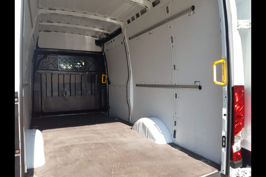 Iveco Daily 35S16V L2H2 156Pk Airco Cruise control 1420 Kg laadvermogen