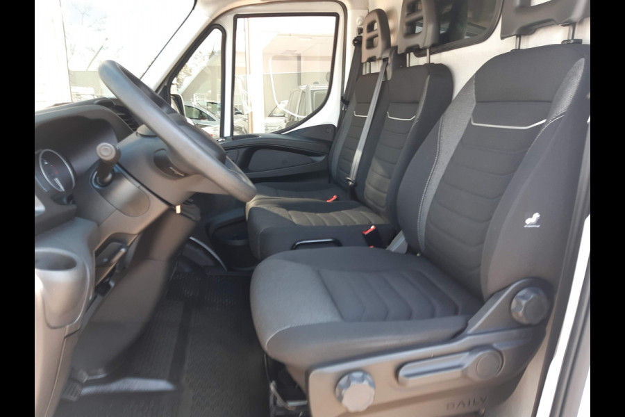 Iveco Daily 35S16V L2H2 156Pk Airco Cruise control 1420 Kg laadvermogen