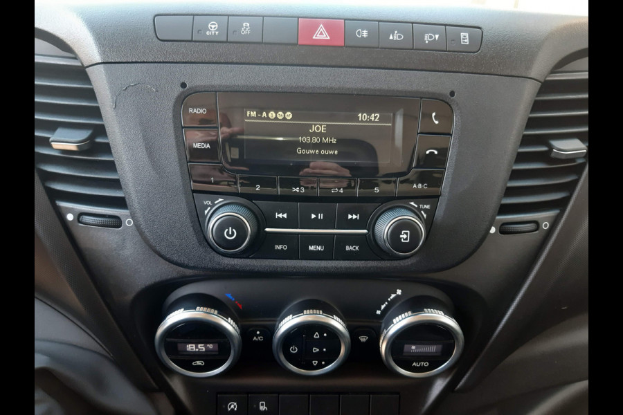 Iveco Daily 35S16V L2H2 156Pk Airco Cruise control 1420 Kg laadvermogen