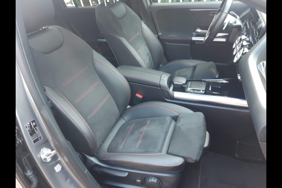 Mercedes-Benz GLA 250 4MATIC AMG Line