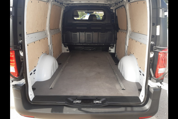 Mercedes-Benz eVito 112 - 66 kWh 290Km Range - Navi - Achteruitrijcamera