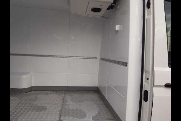 Volkswagen Crafter Koelwagen Vrieswagen 230V Stekker 2.0 TDI L3H2 140Pk Automaat