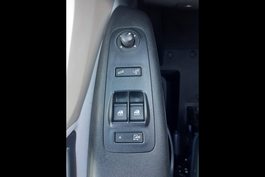 Peugeot Boxer 2.2 BlueHDi 140 Pk L2/H2 Airco Cruise Control Navigatie