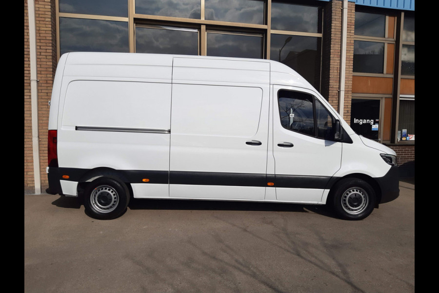 Mercedes-Benz Sprinter 150Pk L2/H2 MBux mediasystem Camera Trekhaak