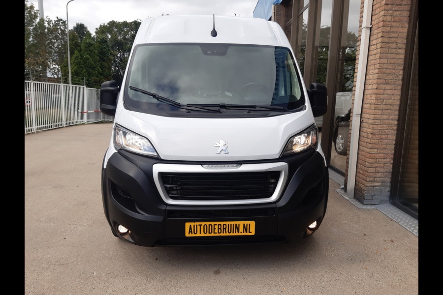 Peugeot Boxer 2.2 BlueHDI 140Pk L4H2 Airco Navi PDC Cruise control Achteruitrijcamera Peugeot Boxer 2.2 BlueHDI 140Pk L4H2 Airco Navi PDC Cruise control Achteruitrijcamera