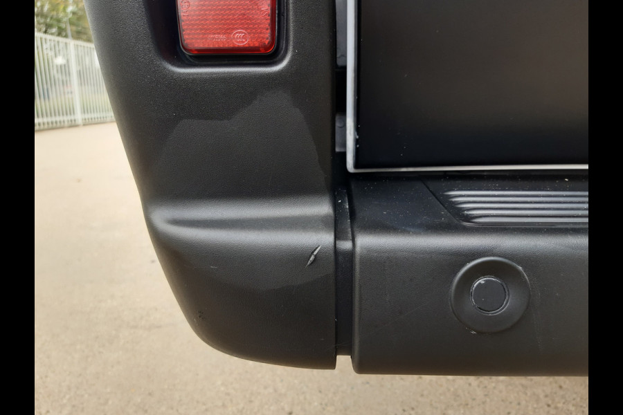 Peugeot Boxer 2.2 BlueHDI 140Pk L4H2 Airco Navi PDC Cruise control Achteruitrijcamera Peugeot Boxer 2.2 BlueHDI 140Pk L4H2 Airco Navi PDC Cruise control Achteruitrijcamera