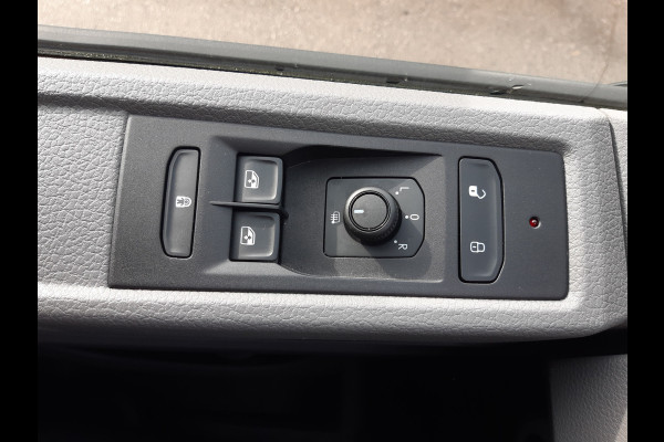 Volkswagen Transporter 2.0 TDI L2 82 Kw Comfortline Navi , Cruisecontrol Achterdeuren Lange uitvoering