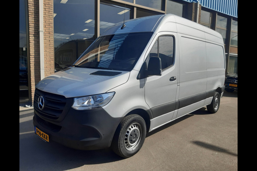 Mercedes-Benz Sprinter L2H2 103 Kw/ 140Pk Autm. Airco Achteruitrijcamera Parkeersensors