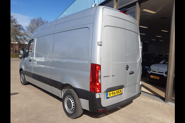 Mercedes-Benz Sprinter L2H2 103 Kw/ 140Pk Autm. Airco Achteruitrijcamera Parkeersensors