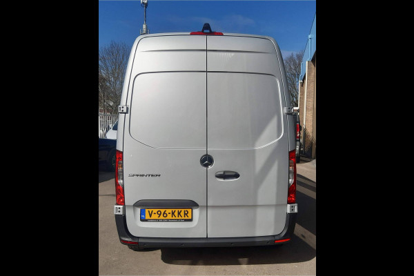 Mercedes-Benz Sprinter L2H2 103 Kw/ 140Pk Autm. Airco Achteruitrijcamera Parkeersensors