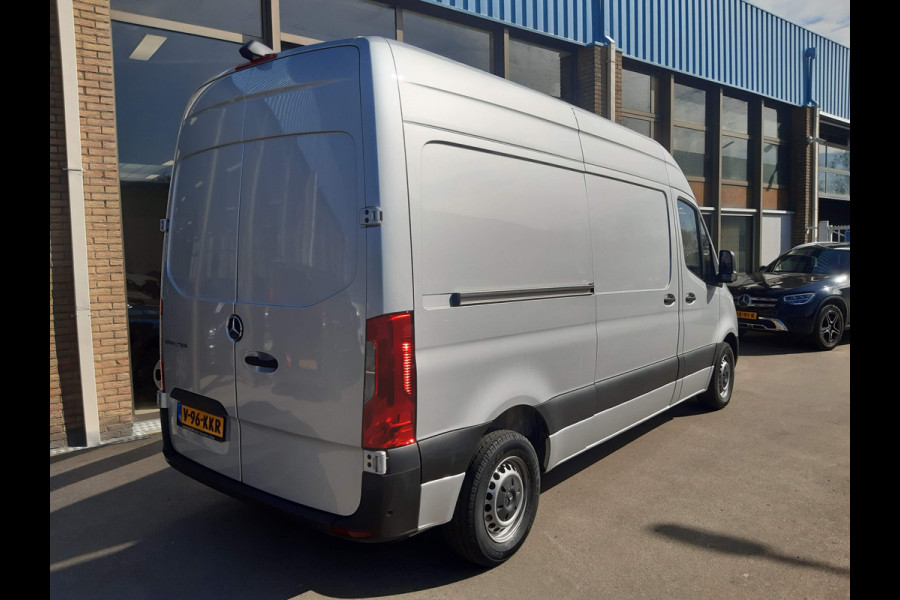 Mercedes-Benz Sprinter L2H2 103 Kw/ 140Pk Autm. Airco Achteruitrijcamera Parkeersensors