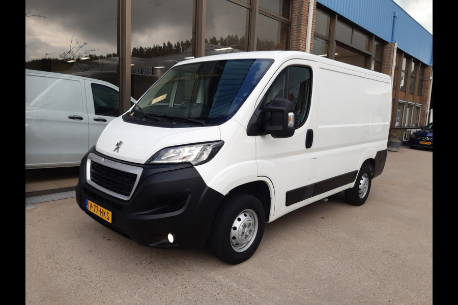 Peugeot Boxer 2.2 BlueHDi 140Pk L1/H1 Premium Airco Navi Cruise control