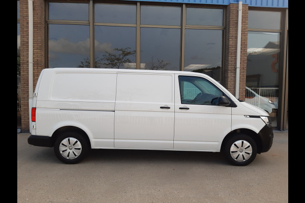 Volkswagen Transporter 2.0 TDI L2 30 Comfortline Nw model Airco Cruise control PDC Trekhaak 2200Kg
