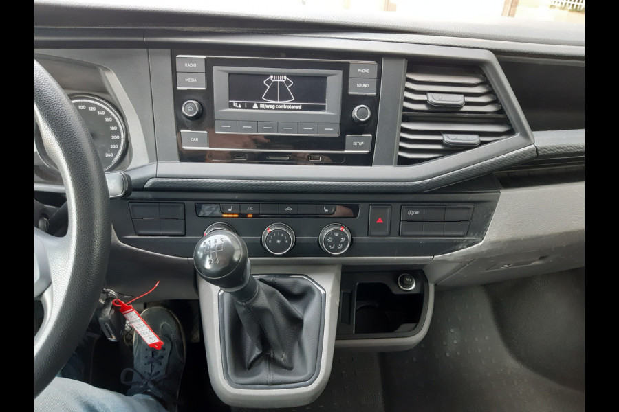 Volkswagen Transporter 2.0 TDI L2 30 Comfortline Nw model Airco Cruise control PDC Trekhaak 2200Kg