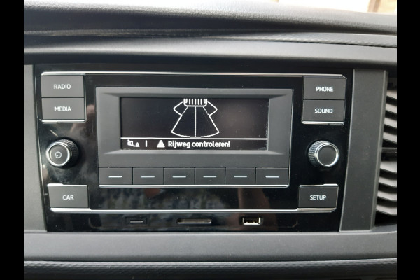 Volkswagen Transporter 2.0 TDI L2 30 Comfortline Nw model Airco Cruise control PDC Trekhaak 2200Kg