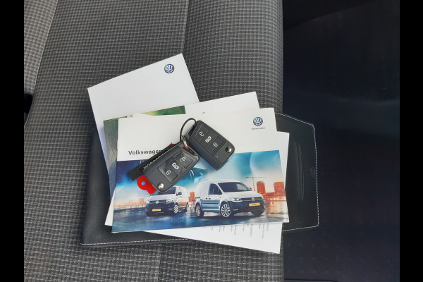 Volkswagen Transporter 2.0 TDI L2 30 Comfortline Nw model Airco Cruise control PDC Trekhaak 2200Kg