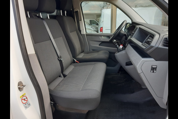 Volkswagen Transporter 2.0 TDI L2 30 Comfortline Nw model Airco Cruise control PDC Trekhaak 2200Kg