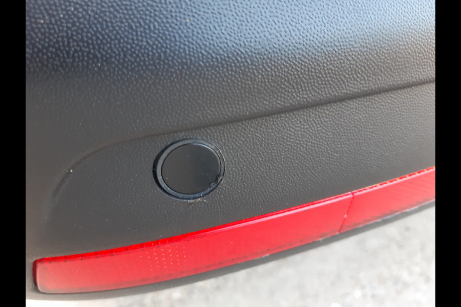 Volkswagen Transporter 2.0 TDI L2 30 Comfortline Nw model Airco Cruise control PDC Trekhaak 2200Kg