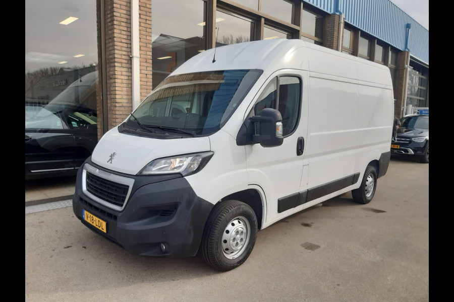 Peugeot Boxer 2.2 BlueHDi 140 Pk L2H2 Airco Cruise control Navigatie