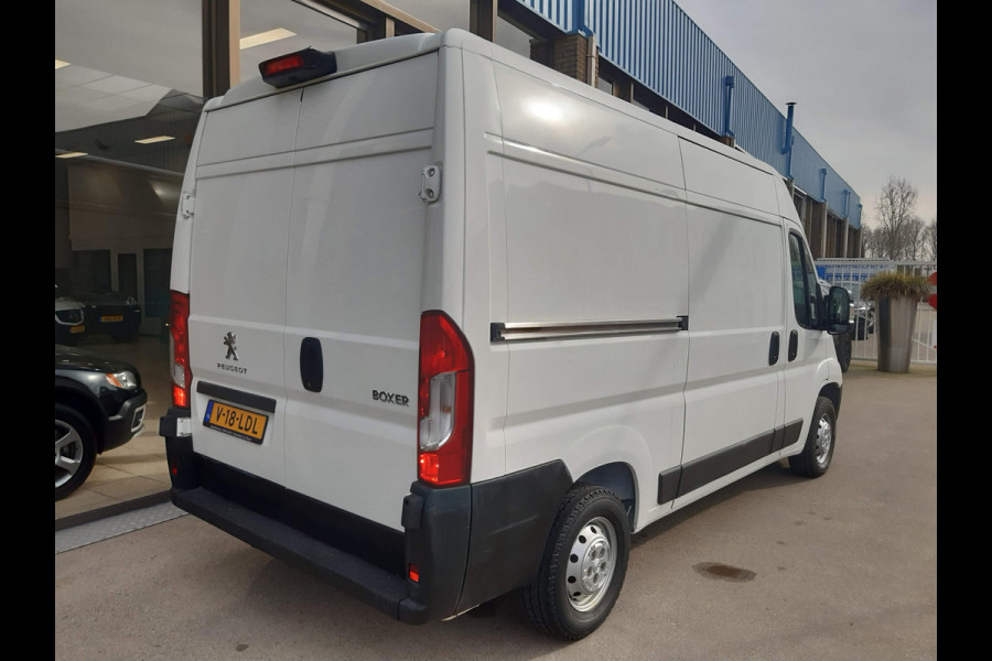 Peugeot Boxer 2.2 BlueHDi 140 Pk L2H2 Airco Cruise control Navigatie