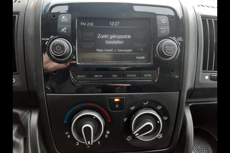 Peugeot Boxer 2.2 BlueHDi 140 Pk L2H2 Airco Cruise control Navigatie