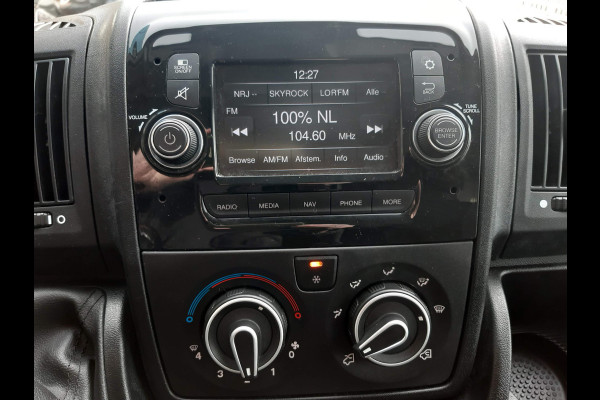 Peugeot Boxer 2.2 BlueHDi 140 Pk L2H2 Airco Cruise control Navigatie