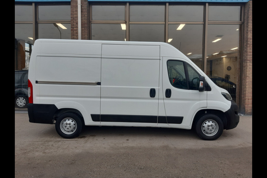 Peugeot Boxer 2.2 BlueHDi 140 Pk - 103 Kw L2/H2 Airco Navi Cruise Control