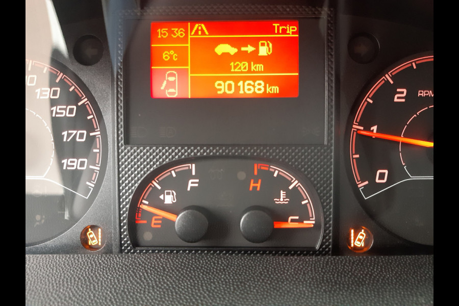 Peugeot Boxer 2.2 BlueHDi 140 Pk - 103 Kw L2/H2 Airco Navi Cruise Control