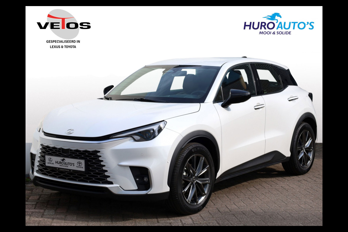 Lexus LBX Relax 2WD | Advanced Pack | Mark Levinson | 360 Camera Lexus LBX Relax 2WD | Advanced Pack | Mark Levinson | 360 Camera