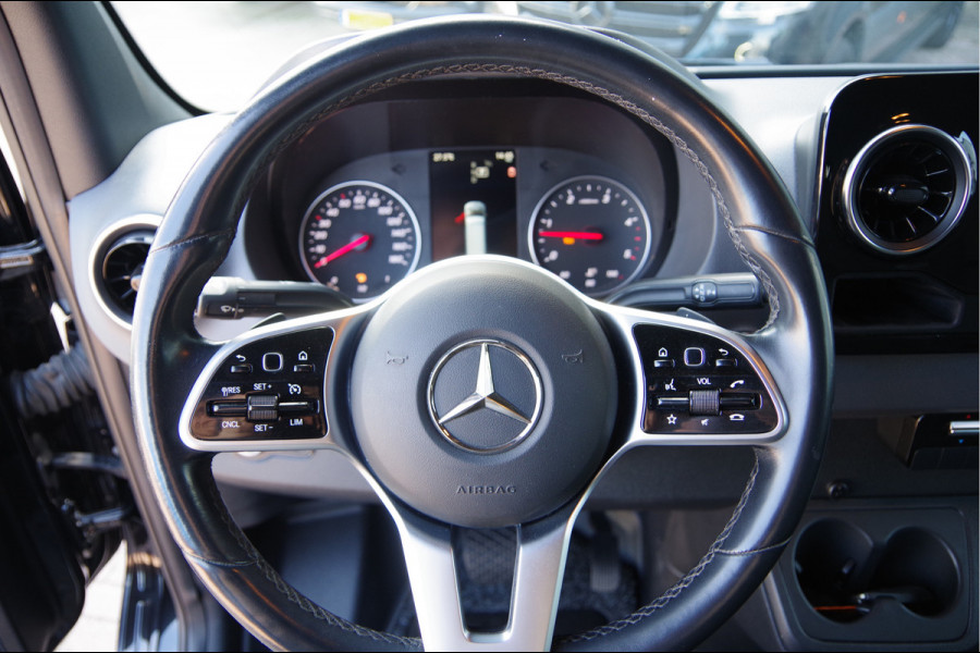 Mercedes-Benz Sprinter 319 3.0 CDI V6 L2H2 AUT. LED, 3.5T TREKHAAK, MBUX 10'', CAMERA, CRUISE, CLIMA, NAVI