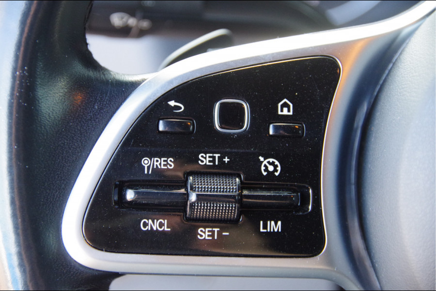 Mercedes-Benz Sprinter 319 3.0 CDI V6 L2H2 AUT. LED, 3.5T TREKHAAK, MBUX 10'', CAMERA, CRUISE, CLIMA, NAVI
