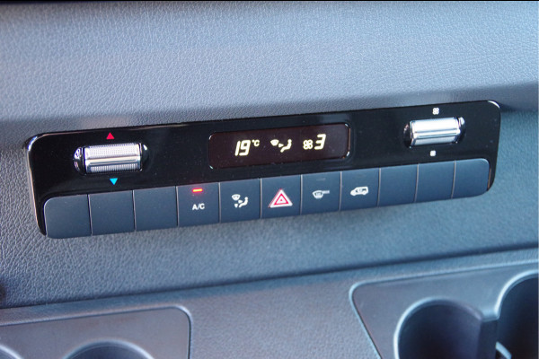 Mercedes-Benz Sprinter 319 3.0 CDI V6 L2H2 AUT. LED, 3.5T TREKHAAK, MBUX 10'', CAMERA, CRUISE, CLIMA, NAVI