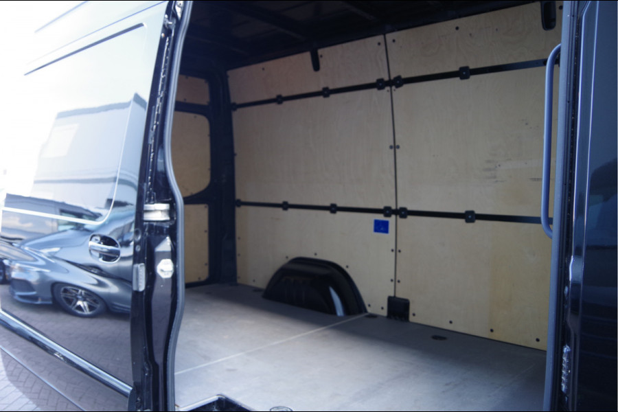 Mercedes-Benz Sprinter 319 3.0 CDI V6 L2H2 AUT. LED, 3.5T TREKHAAK, MBUX 10'', CAMERA, CRUISE, CLIMA, NAVI