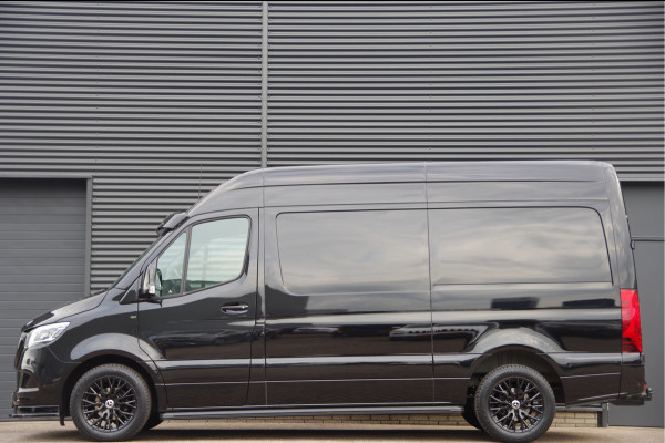 Mercedes-Benz Sprinter 319 3.0 CDI V6 L2H2 AUT. LED, 3.5T TREKHAAK, MBUX 10'', CAMERA, CRUISE, CLIMA, NAVI