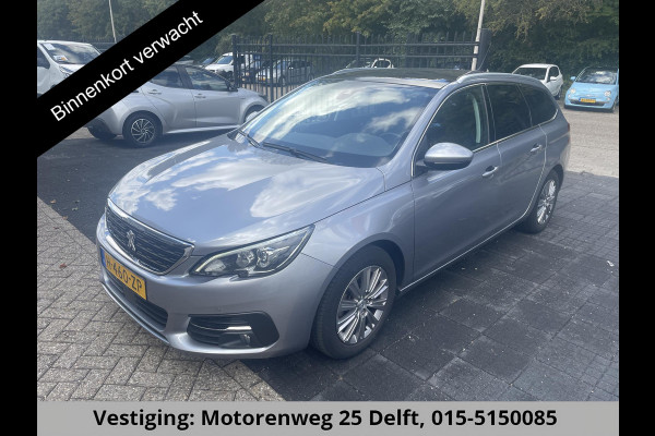 Peugeot 308 SW 1.2 PureTech Blue Lease Premium . Parkeersensoren . Panoramadak . Camera