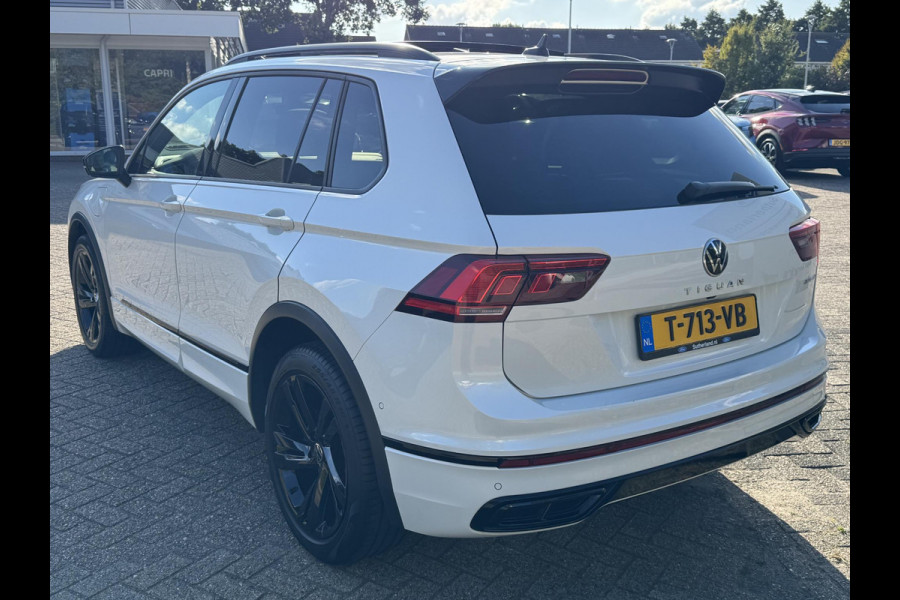 Volkswagen Tiguan 1.4 TSI eHybrid R-Line Business+ 245pk PHEV | Trekhaak | Panorama dak | Adaptieve Cruise | Achteruitrijcamera | Stoelverwarming | Virtuele cockpit | 1.800kg Trekgewicht ! Volkswagen Tiguan 1.4 TSI eHybrid R-Line Business+ 245pk PHEV | Trekhaak | Panorama dak | Adaptieve Cruise | Achteruitrijcamera | Stoelverwarming | Virtuele cockpit | 1.800kg Trekgewicht !